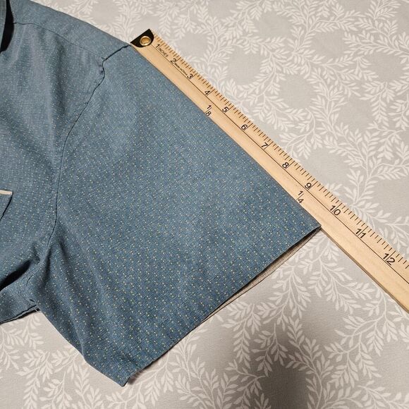 Craft Flow Short Sleeve Button Up Shirt Light Blue with Tan Dots Size L - Picture 6 of 11